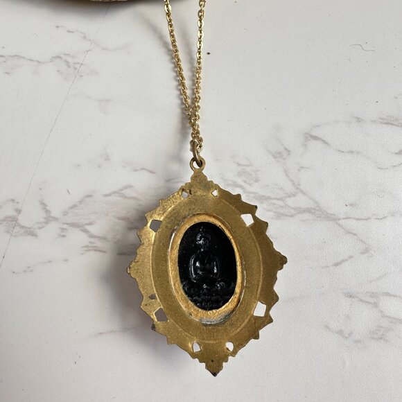 Vintage Intaglio Glass Guanyin Pendant Necklace Black & Gold Reverse Carved - Picture 5 of 7